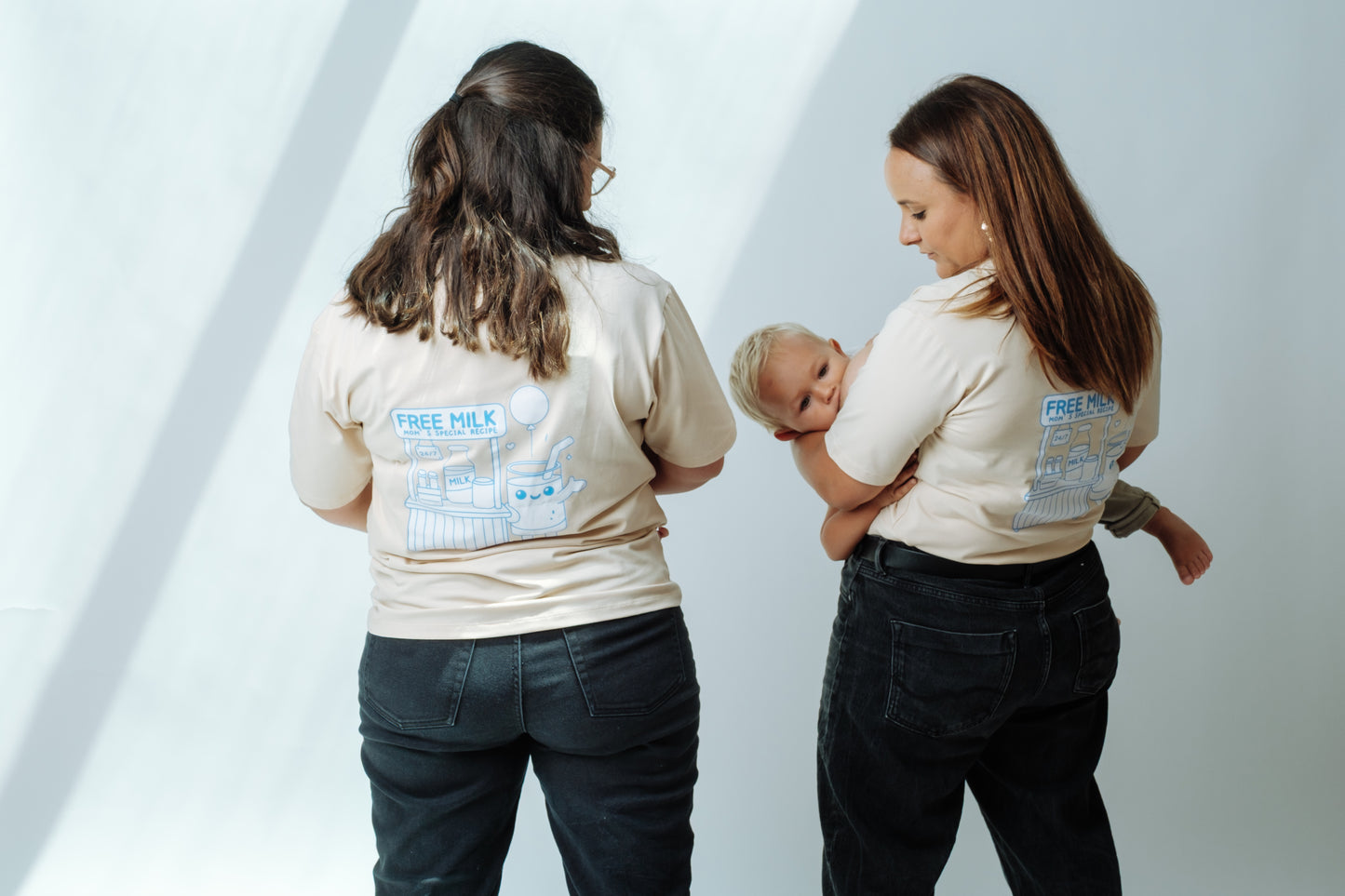 Tee-shirt d'allaitement Lemonade, coupe oversize, couleur beige et coton super confortable