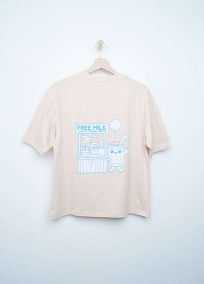 Tee-shirt d’allaitement Lemonade Camélia Mimosa, avec une jolie sérigraphie dans le dos. 